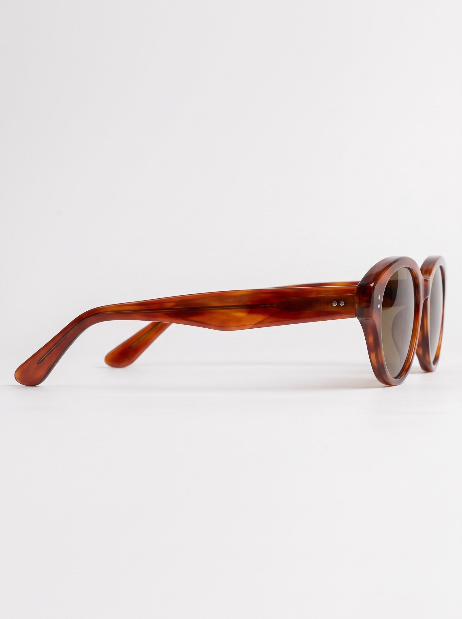 Amalia Light Havana – side view