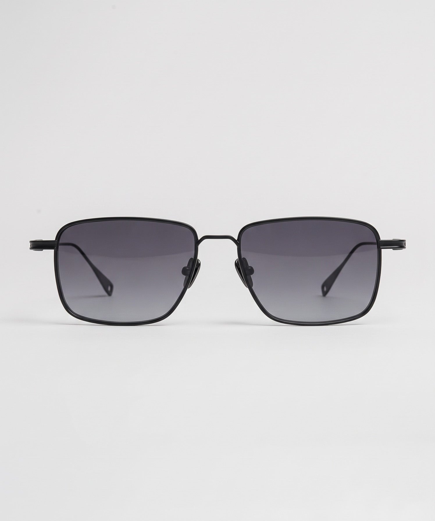 Artigiano Matte Black Grey Gradient – front view