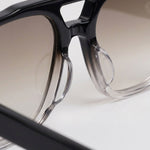 Aviatore Black Crystal Grey Gradient – bridge detail