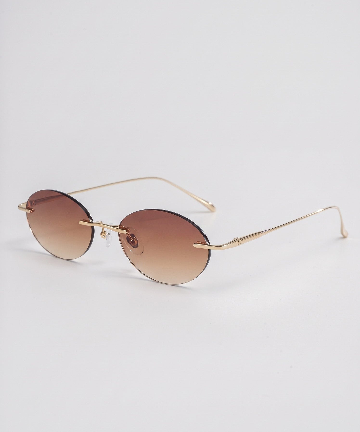 Celeste Gold Brown Gradient – three-quarter view