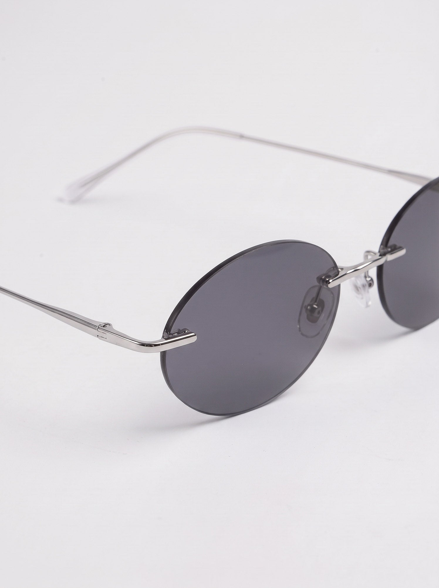 Celeste Silver Grey – hinge detail