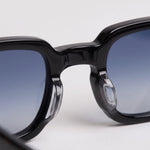 Enzo Black Blue Gradient – bridge detail view