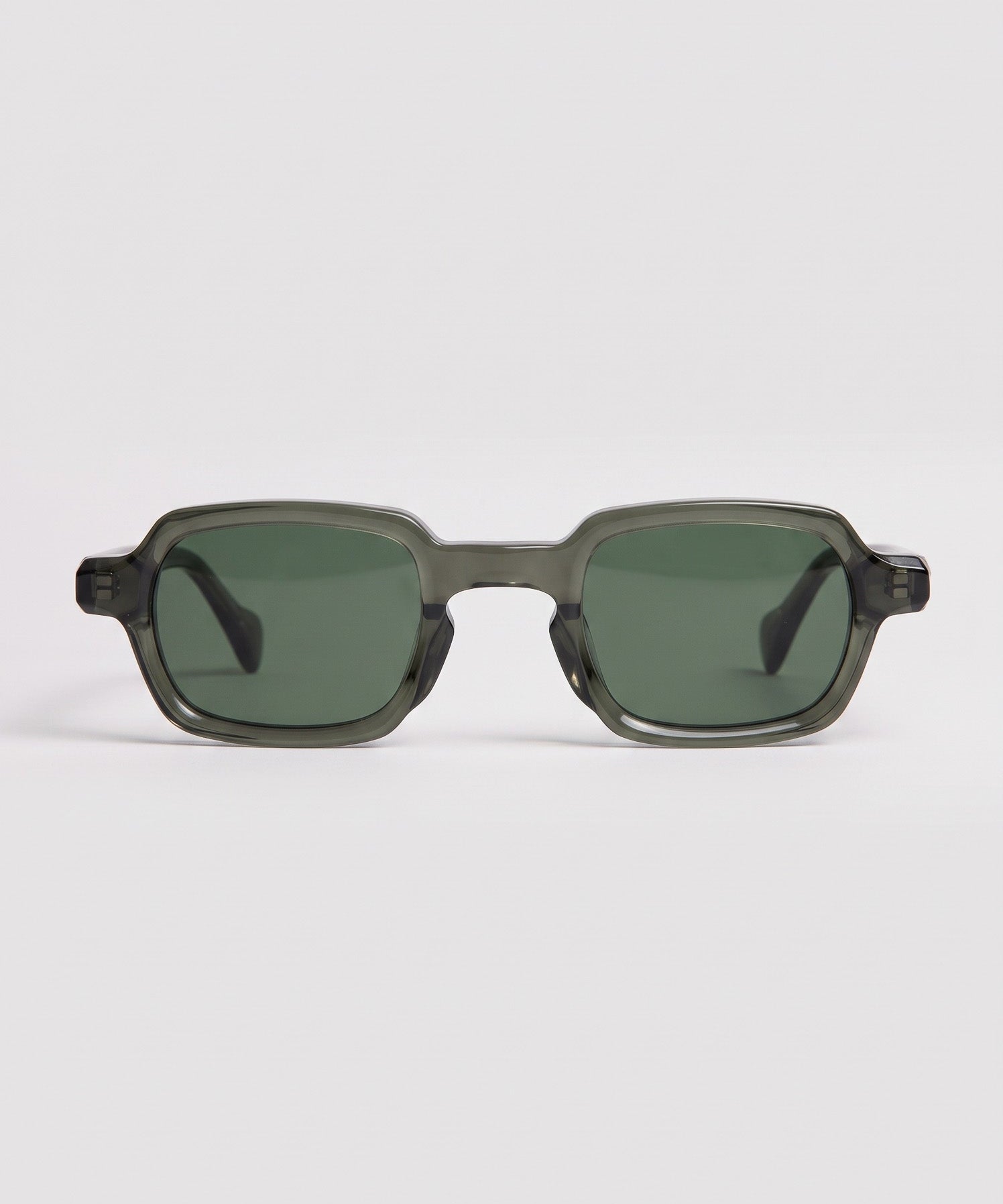 Enzo Crystal Green – front view