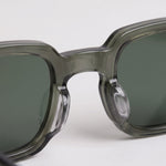 Enzo Crystal Green – bridge detail view