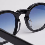 Giacomo Black Blue Gradient – bridge detail