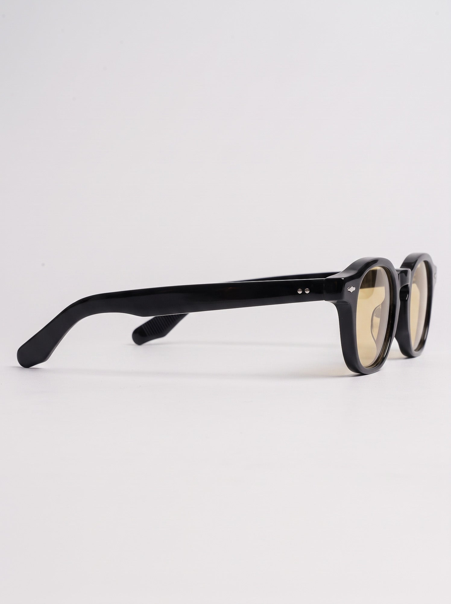 Giacomo Black Sand – side view