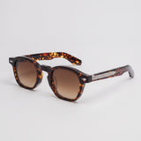 Giacomo Tortoise Brown Gradient – three-quarter view